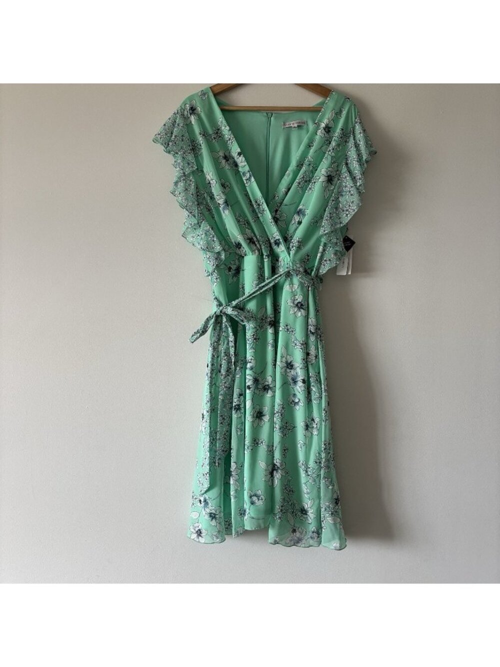 Sandra Darren Belted Floral Dress Sz 16 Green Cottagecore Feminine Romantic NWT
